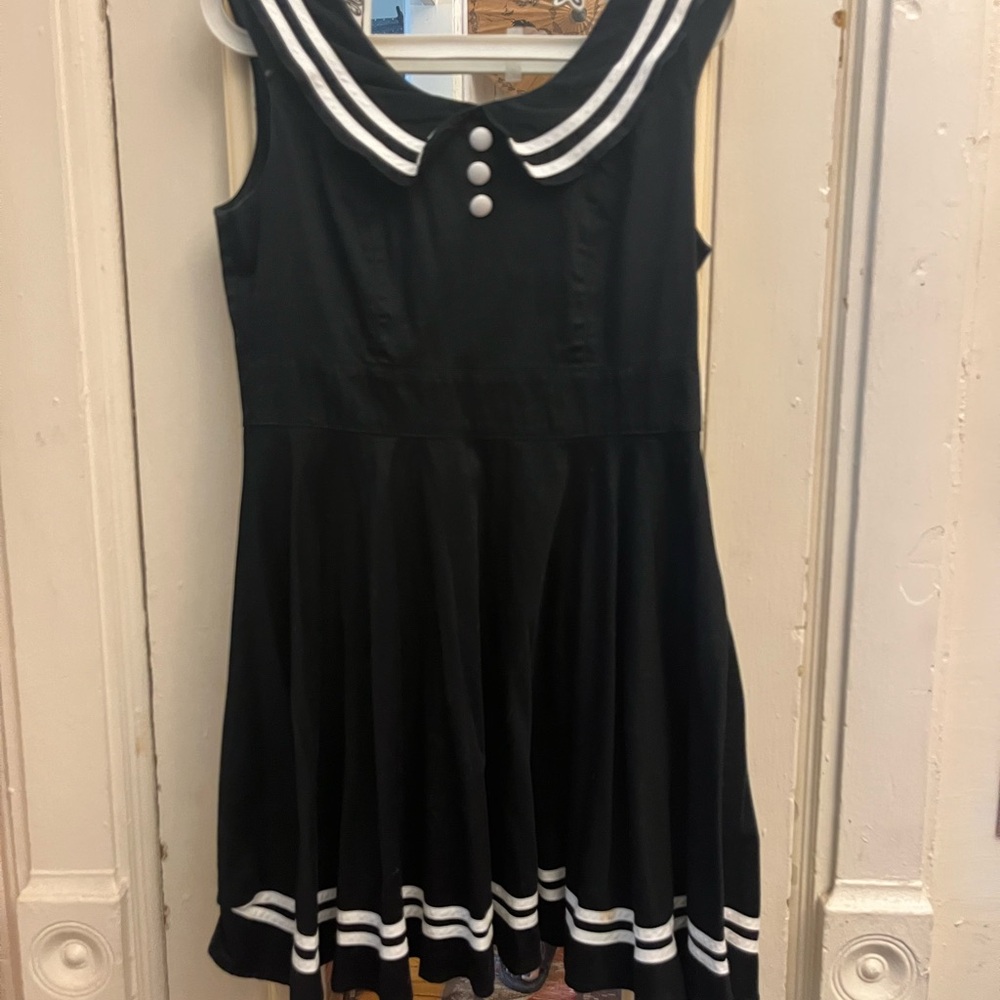 Hell Bunny Vixen Black & White Sailor Mini Dress 🖤 SZ XL
Description - Picture 5 of 5